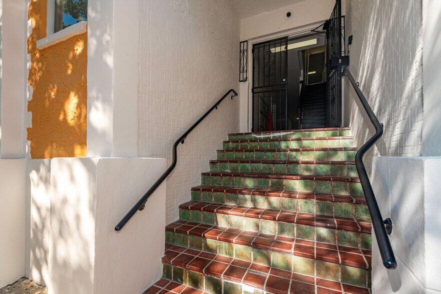 More Photos Of 440 SW 5th Ave, Miami Apartments For Sale