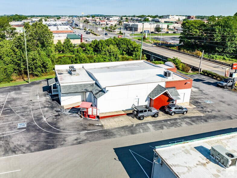 More Photos Of 1112 W Main St, Lebanon General Retail For Sale