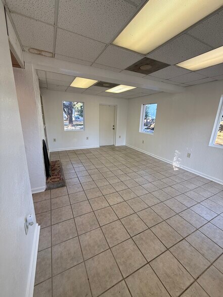 More Photos Of 1013 Park Ct, Safety Harbor Office For Lease