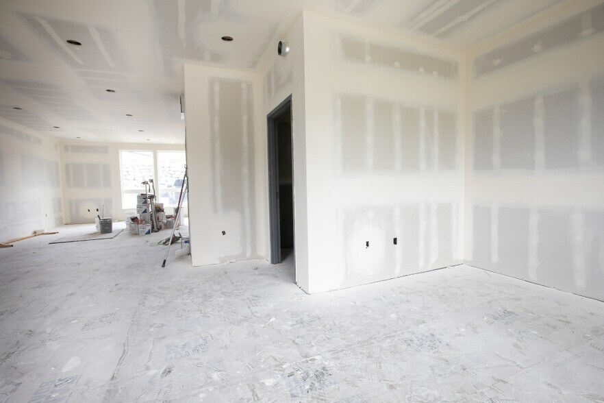 More Photos Of 1048-1056 W Wasatch Spring Rd, Kamas Office For Sale