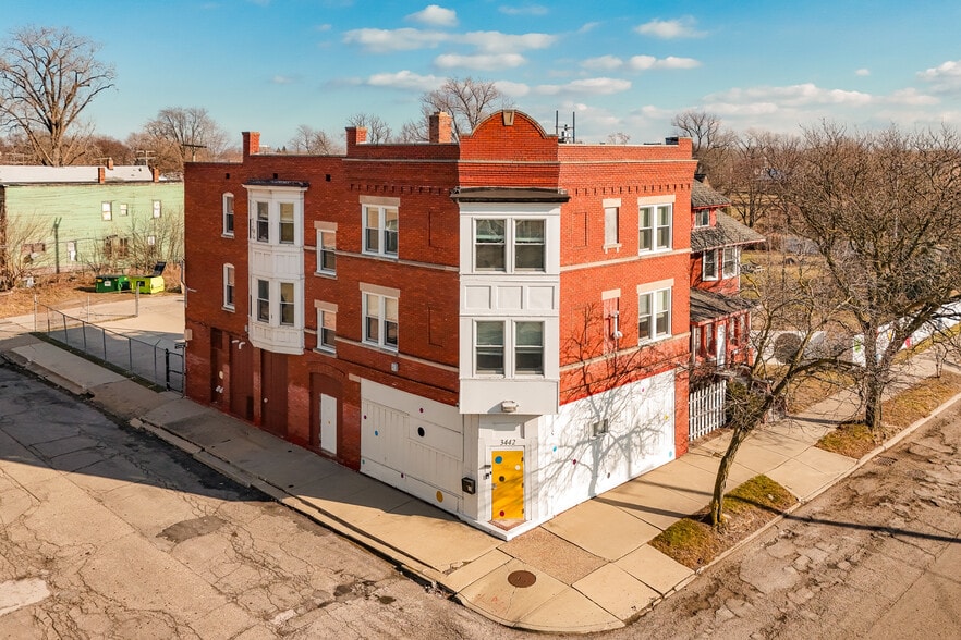 More Photos Of 3442 McDougall St, Detroit Office For Sale