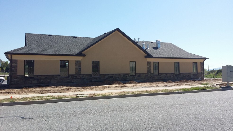 More Photos Of 1826 E 3100 N, Layton Office For Lease