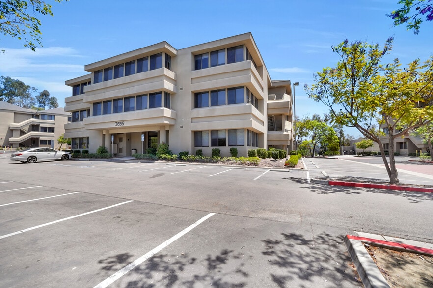 More Photos Of 3665 Ruffin Rd, San Diego Unknown For Lease