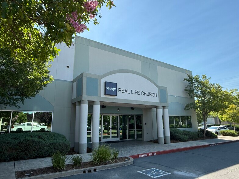 More Photos Of 1921 Arena Blvd, Sacramento Research And Development For Lease