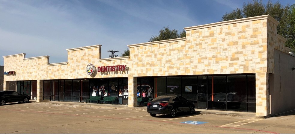 More Photos Of 2501 N Main St, Euless Unknown For Lease