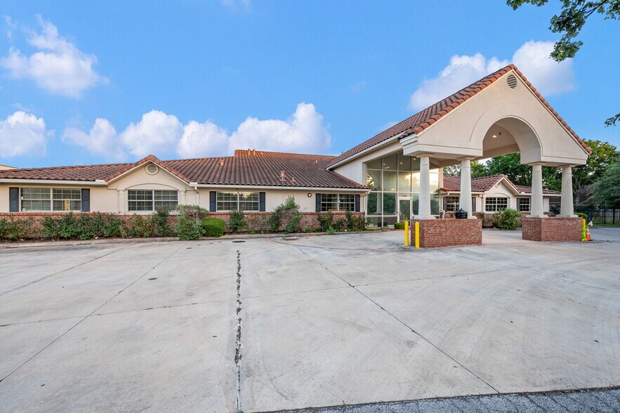 More Photos Of 10002 Camino Bandera, San Antonio Daycare Center For Sale