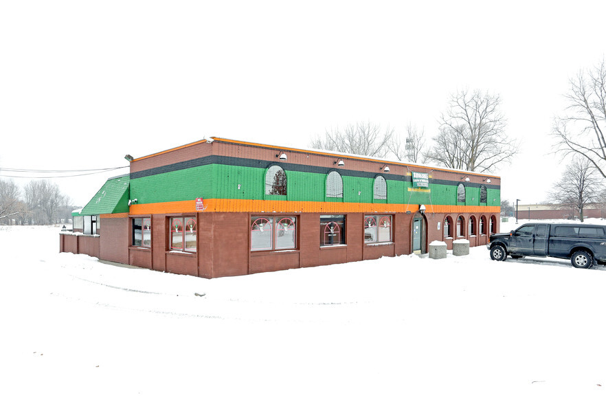 Primary Photo Of 12414 Hall Rd, Sterling Heights Restaurant For Sale