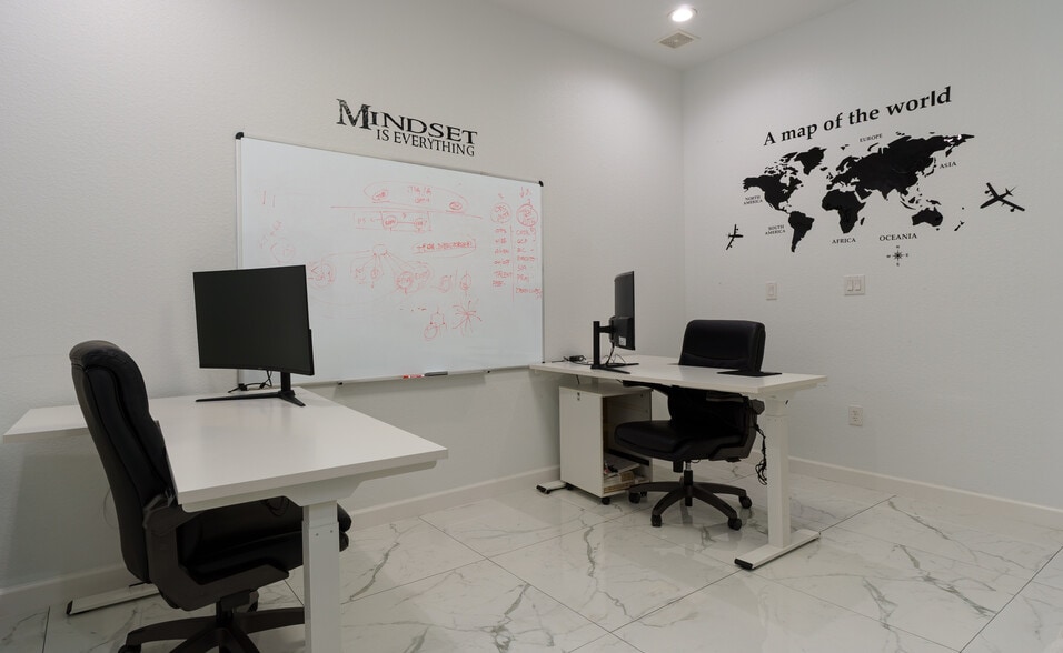 More Photos Of 12250 Queenston Blvd, Houston Office For Sale