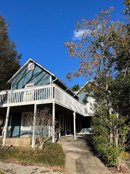 More Photos Of 2731 Greenville Hwy, Flat Rock Office For Lease
