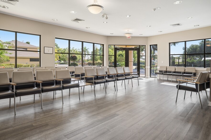 More Photos Of 1729 Lakeland Hills Blvd, Lakeland Medical For Sale