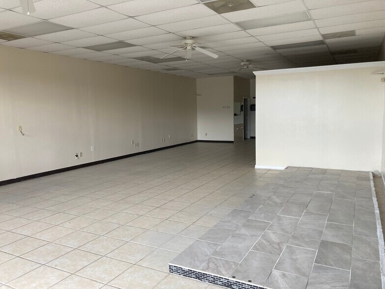 More Photos Of 722-730 S Horner Blvd, Sanford General Retail For Lease