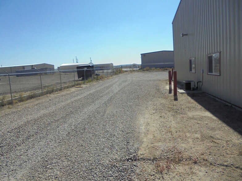 More Photos Of 17 Wilkins Peak Dr, Rock Springs Industrial For Lease