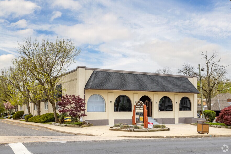 More Photos Of 300 Chester Ave, Moorestown Office For Lease