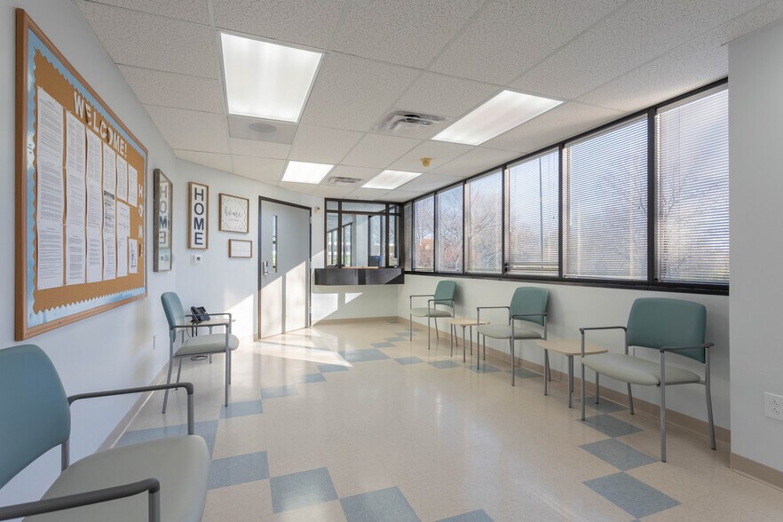 More Photos Of 730 Highland Oaks Dr, Winston-Salem Medical For Sale