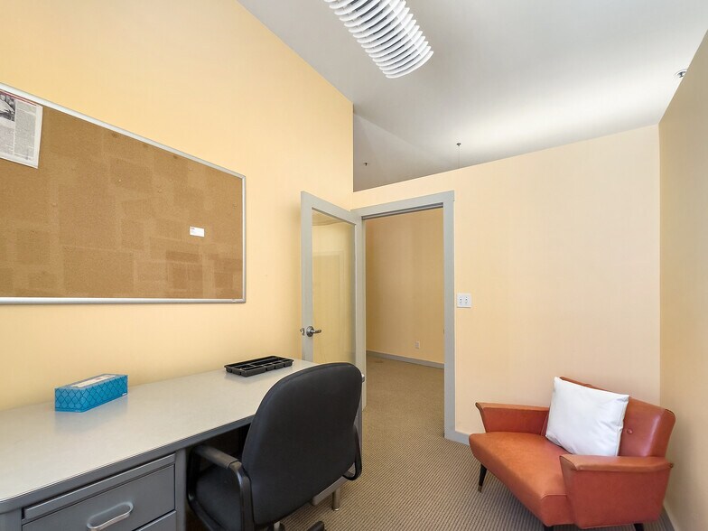 More Photos Of 1717-1719 Powell St, San Francisco Office For Sale