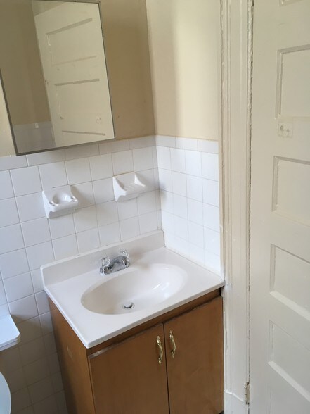 More Photos Of 25 Post St, Yonkers Apartments For Sale