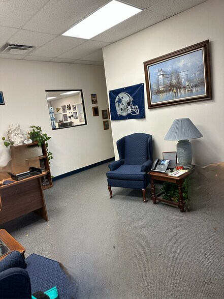 More Photos Of 4601 Hollow Tree Dr, Arlington Office For Lease