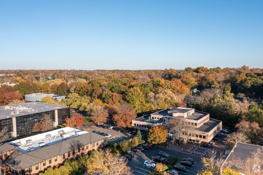 More Photos Of 19 Old Kings Hwy S, Darien Office For Lease