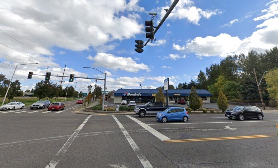 More Photos Of 1717-1723 NE Andresen Rd, Vancouver Freestanding For Lease