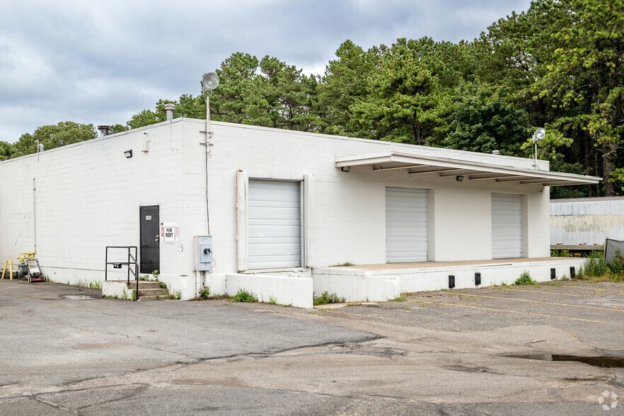 More Photos Of 3669 Route 112, Coram Warehouse For Lease