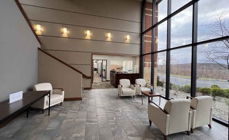 More Photos Of 1 Empire Dr, Rensselaer Office For Lease