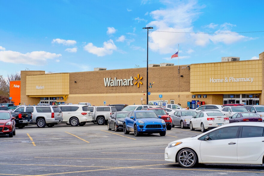 More Photos Of 2111 N Jackson St, Tullahoma Unknown For Lease