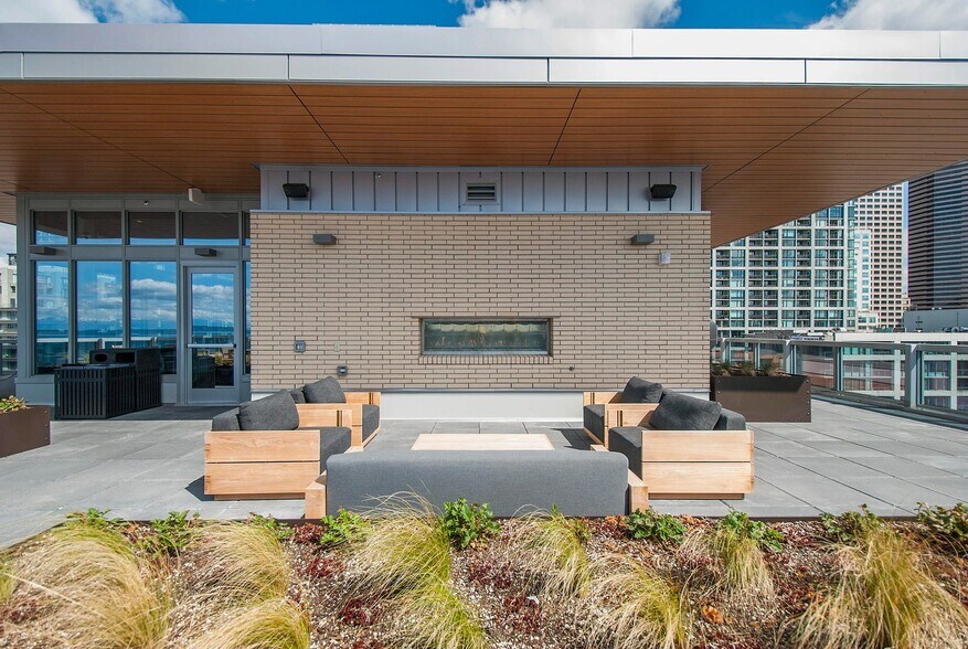 More Photos Of 50 University St, Seattle Apartments For Lease