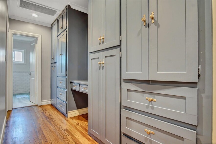 More Photos Of 1511 12th St, Santa Monica Multifamily For Sale