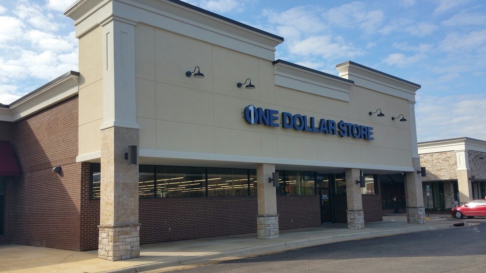 More Photos Of 900-932 NE Maynard Rd, Cary Unknown For Lease