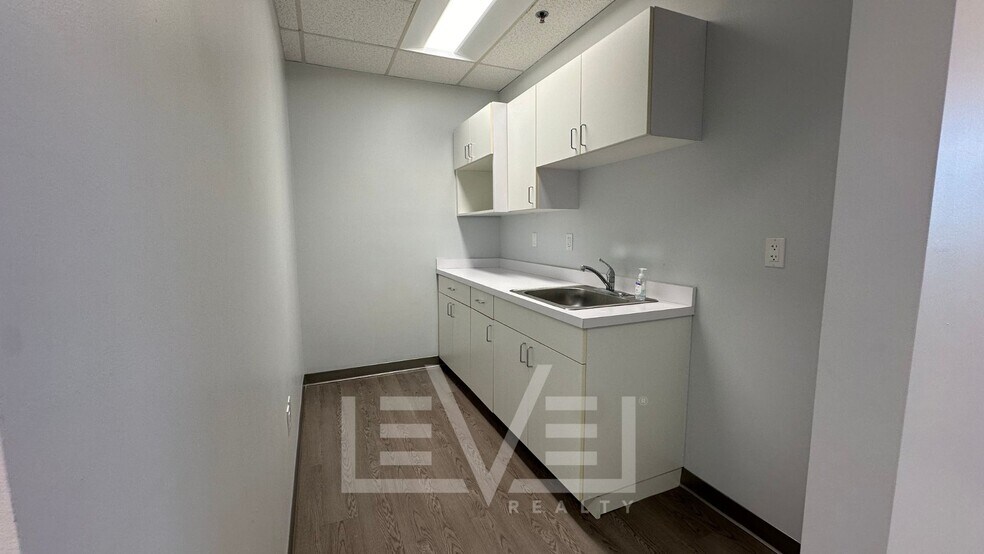 More Photos Of 2455 E Sunrise Blvd, Fort Lauderdale Loft Creative Space For Sale