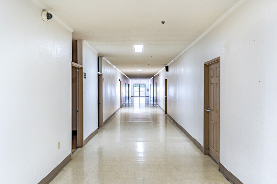 More Photos Of 11734 Jefferson Rd, Thonotosassa Schools For Sale