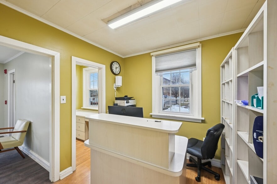 More Photos Of 306 E 4th St, Bridgeport Medical For Sale