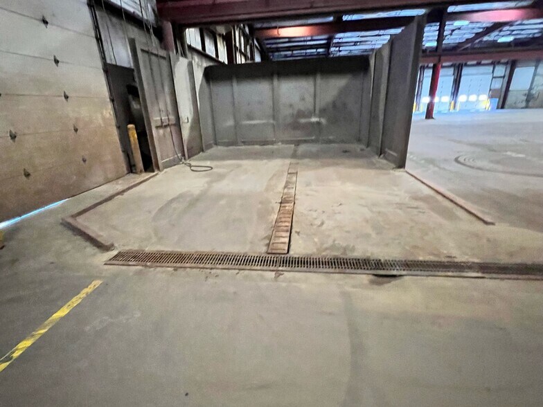 More Photos Of 76 Odell Rd, Muncy Warehouse For Lease