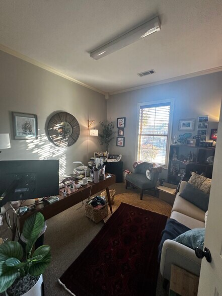 More Photos Of 505 Avalon Way, Brandon Office For Sale