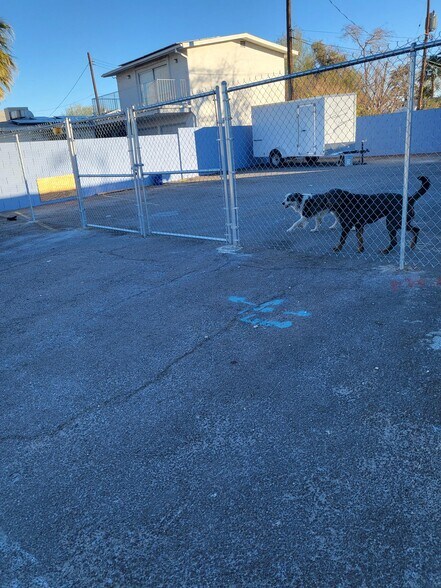 More Photos Of 100 S Jones Blvd, Las Vegas Office For Lease