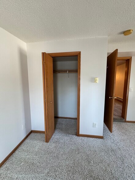 More Photos Of 112 Pleasant St NE, Preston Apartments For Sale