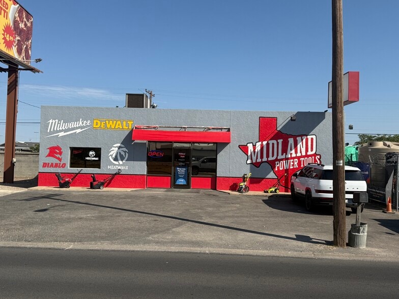 Primary Photo Of 2716 W Front St, Midland Flex For Lease
