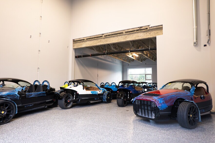 More Photos Of 19748A 86th Av, Langley Warehouse For Sale