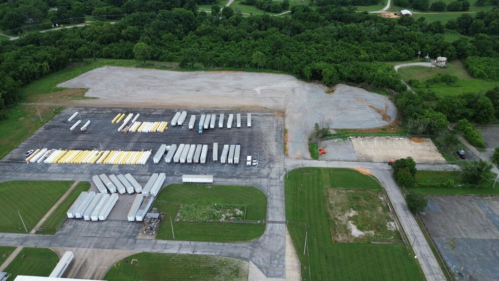 More Photos Of 981 Industrial Park Rd, Columbia Land For Lease