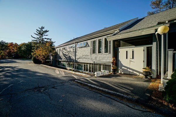 More Photos Of 435 Furnace St, Marshfield Medical For Sale