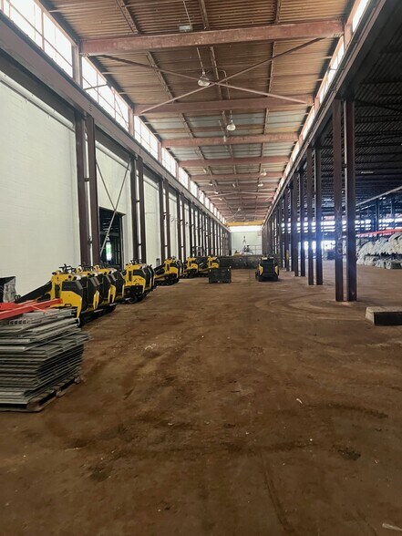 More Photos Of 812 N Beck St, Sebewaing Warehouse For Sale