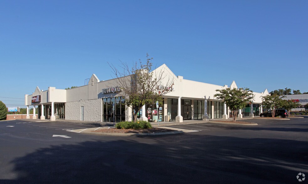 Primary Photo Of 5059 Country Club Rd, Winston-Salem Unknown For Lease