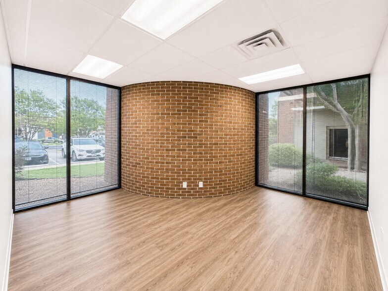 More Photos Of 8500 Shoal Creek Blvd, Austin Medical For Lease