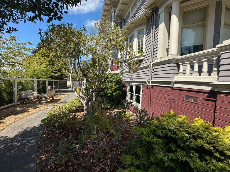 More Photos Of 1369 G St, Arcata Office Residential For Sale