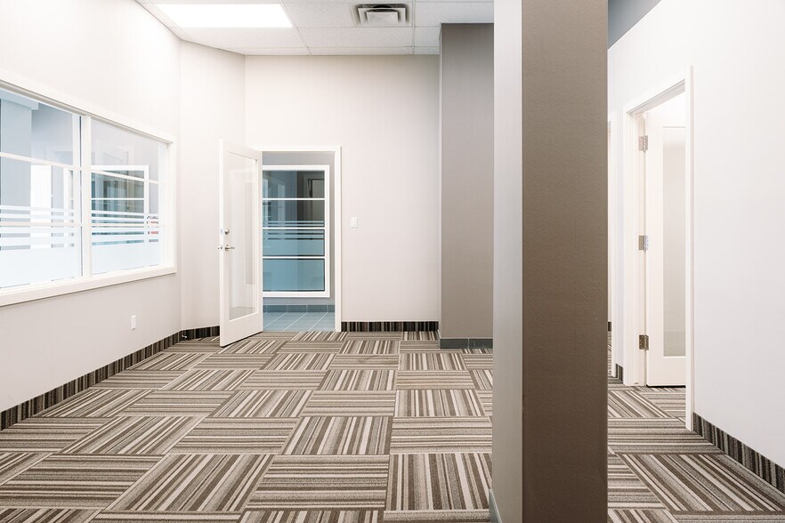 More Photos Of 378-380 Talbot St, St Thomas Office For Lease