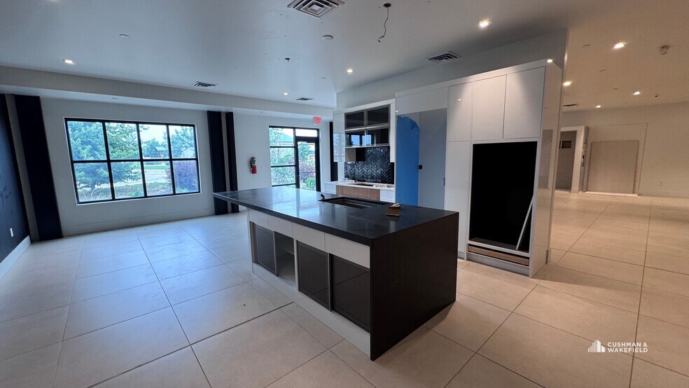 More Photos Of 5000 Goodman St, Timnath Showroom For Sale