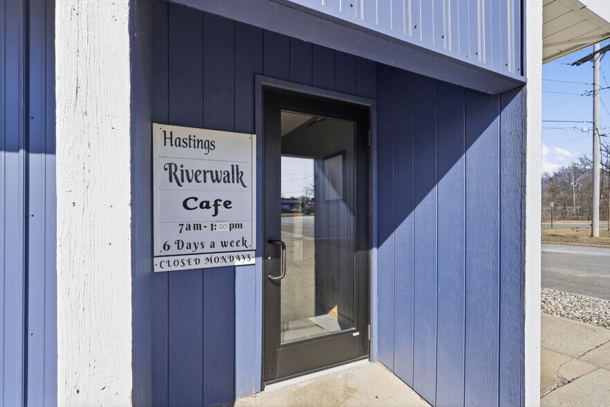 More Photos Of 228 N Jefferson St, Hastings Restaurant For Sale