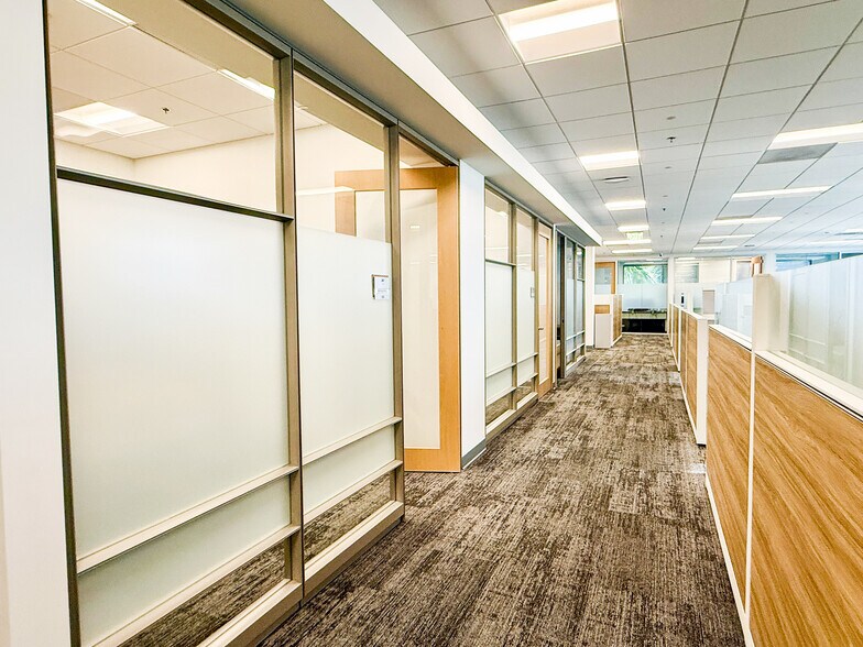 More Photos Of 2173 Salk Ave, Carlsbad Office For Lease