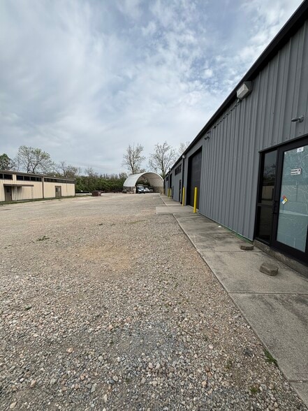 More Photos Of 4155 Gibson Dr, Tipp City Manufacturing For Lease