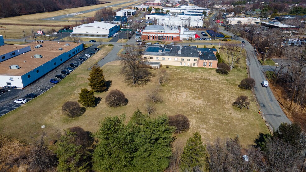 More Photos Of 267 Fairfield Ave, West Caldwell Warehouse For Sale